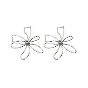 Silver flower hoop earrings N337